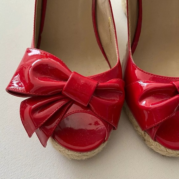 Valentino Red Patent Bow Open Toe Wedge Espadrille - Picture 4 of 9